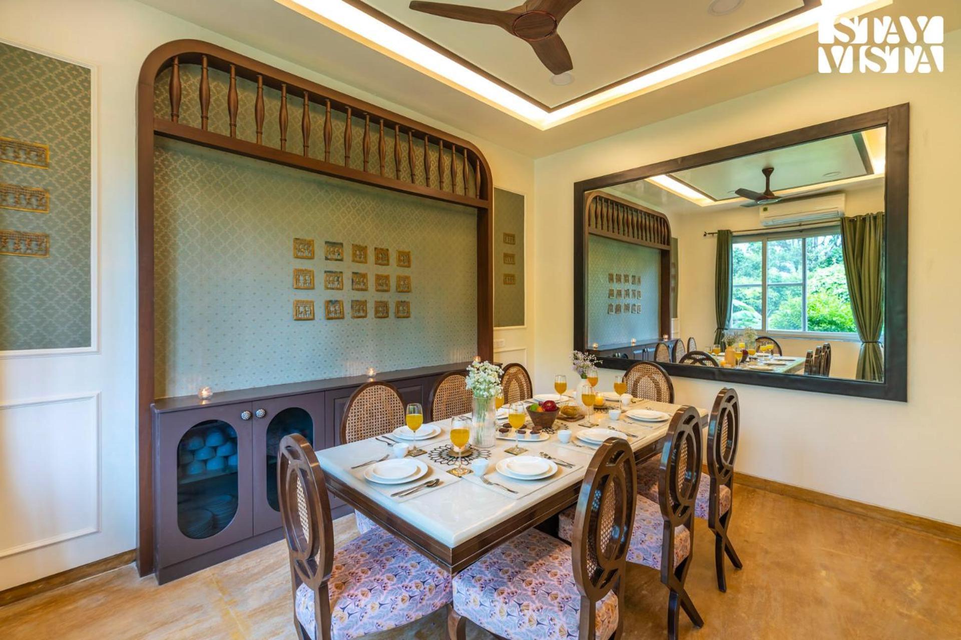 Stayvista At Wandering Vines Indoor Pool 4Bhk Luxury Villa In Delhi Sohna Zewnętrze zdjęcie